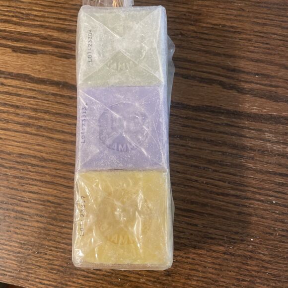 Savon de Marseille Soaps Set of 3 cubes NEW/SEALED 3.5oz each - Picture 2 of 4